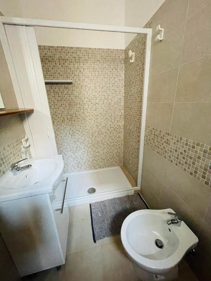 Lovely 2 Bedroom Rental Unit,Patio And Close Beach San Pietro in Bevagna Ngoại thất bức ảnh